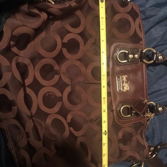Brown coach purse - Picture 3 of 10